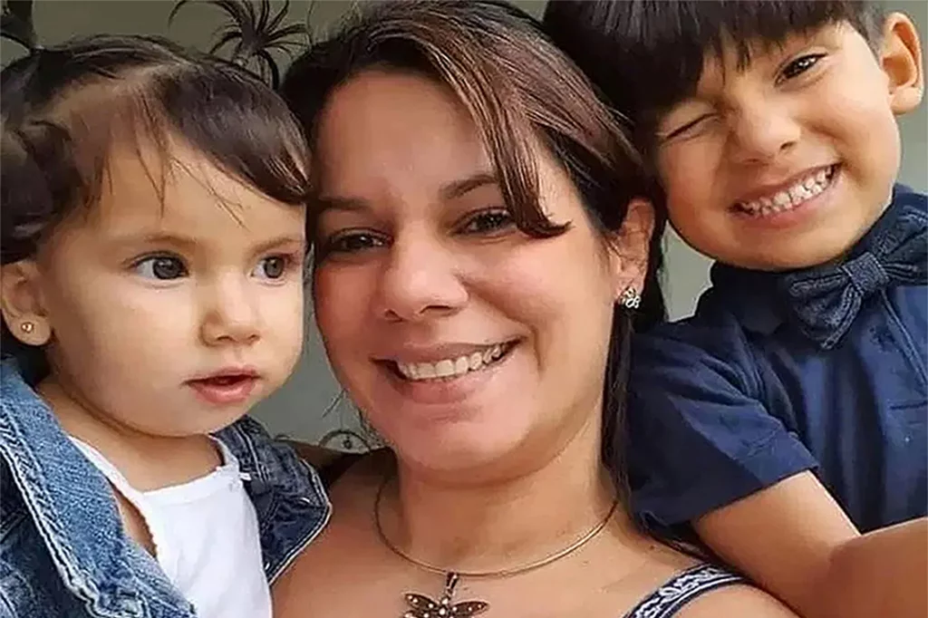 Mariely Chacón and her two children